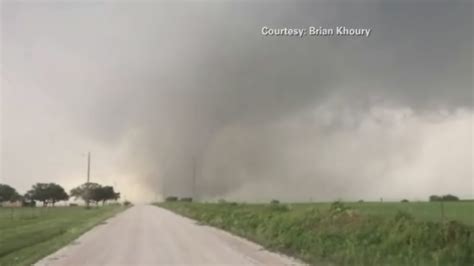 Tornadoes tear through northern Texas town, killing 4 people and causing widespread damage